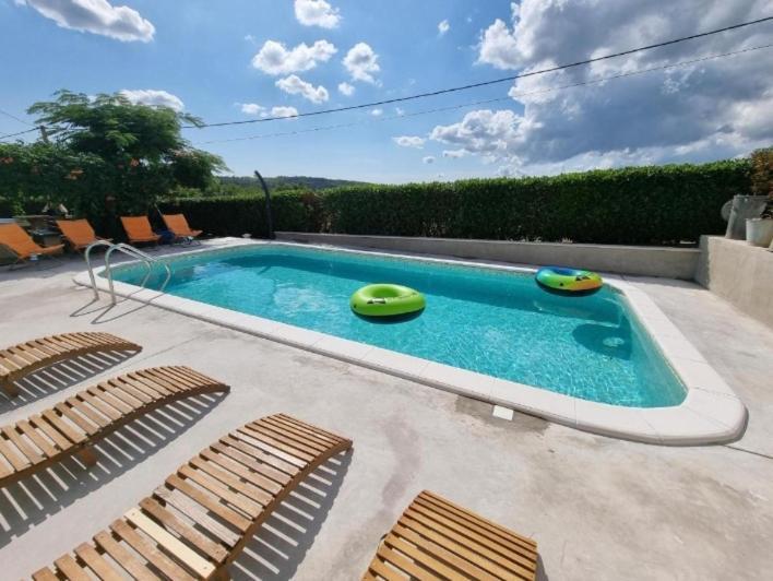 Sweet Room With A Terrace Roč Exterior foto